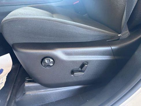 Certified 2024 Dodge Durango GT image 29