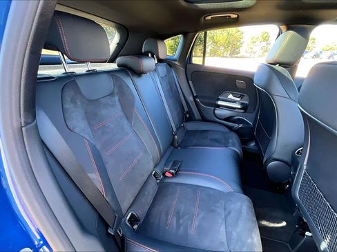 Certified 2025 Mercedes-Benz GLA 250 4MATIC image 21