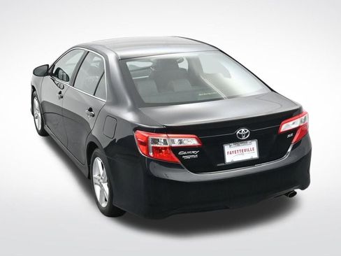 Used 2012 Toyota Camry SE image 28
