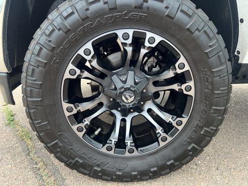 Used 2022 RAM 2500 Laramie AWD/4WD image 25