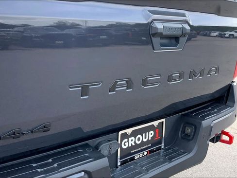 Used 2024 Toyota Tacoma TRD Off-Road w/ TRD Off Road Upgrade Package AWD/4WD image 30