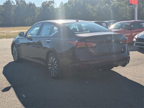 New 2025 Nissan Altima 2.5 SV w/ SV Premium Package image 5