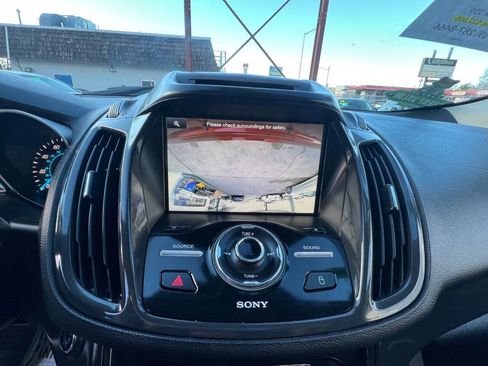 Used 2014 Ford Escape Titanium w/ Equipment Group 401A AWD/4WD image 19