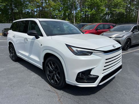 New 2026 Lexus TX 500h AWD image 4