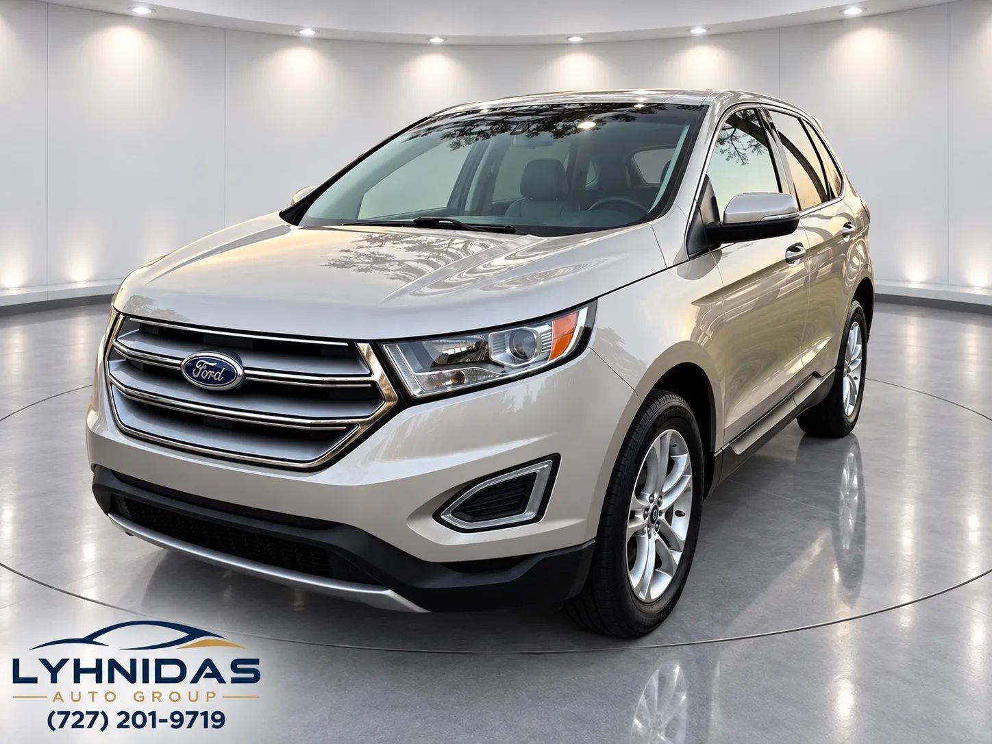 Used 2017 Ford Edge Titanium w/ Technology Package FWD image 2