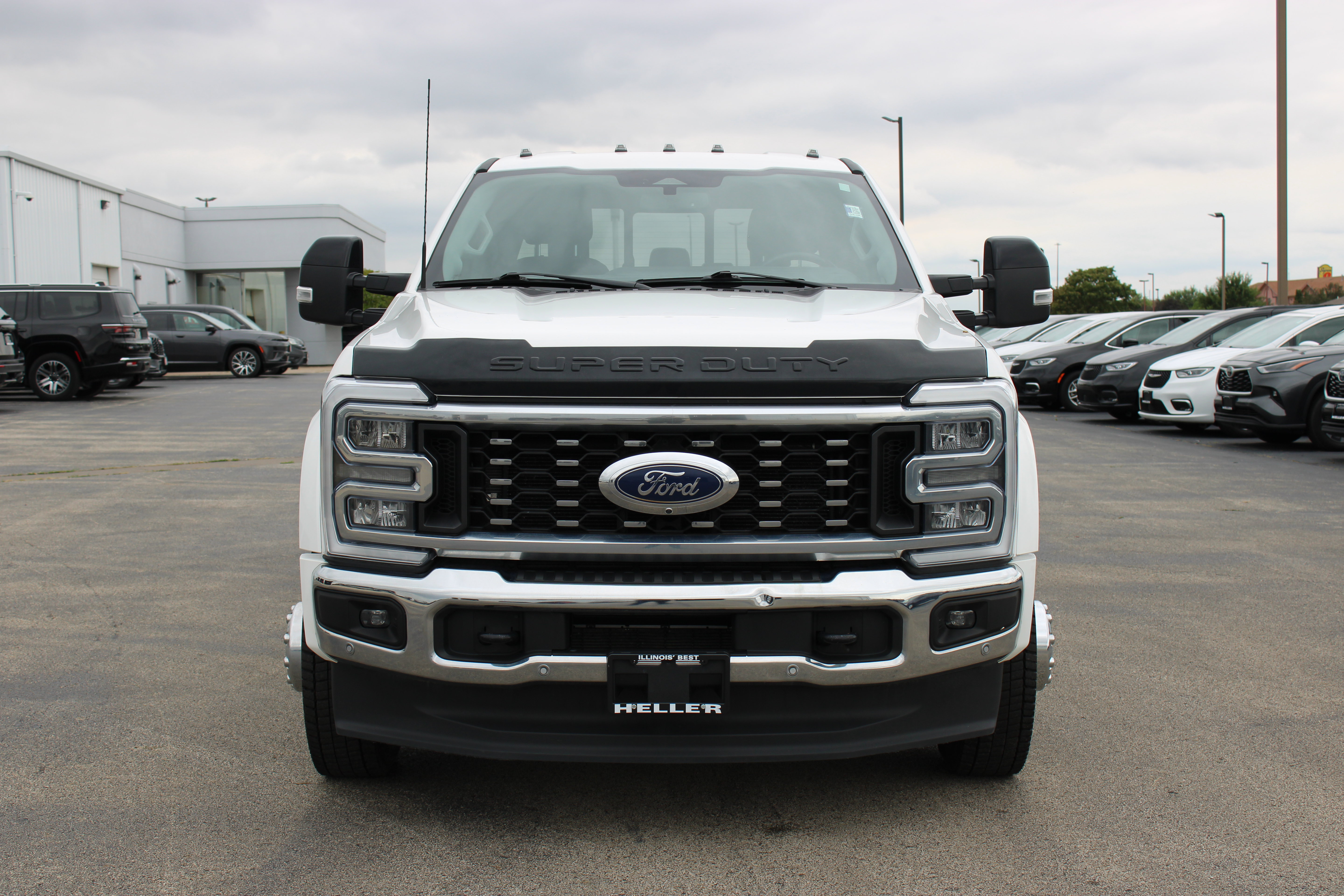 Used 2024 Ford F450 Lariat w/ Lariat Ultimate Package AWD/4WD image 3