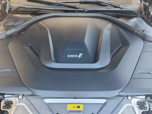 Used 2023 BMW i4 eDrive40 w/ Premium Package RWD image 32