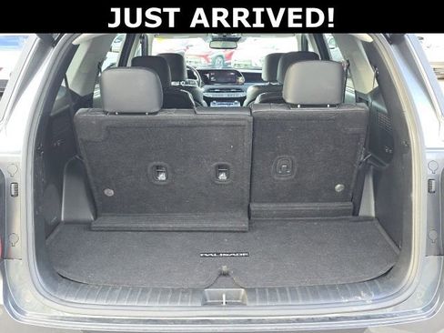 Used 2021 Hyundai Palisade Limited w/ Winter Package image 8