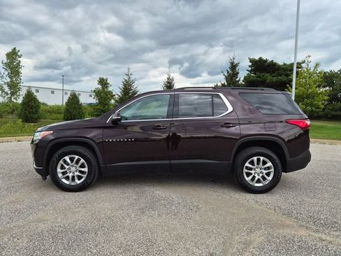 Used 2021 Chevrolet Traverse LT FWD image 9