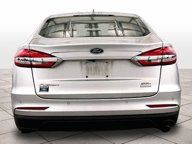 Used 2019 Ford Fusion SEL FWD image 5