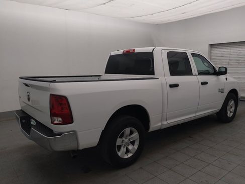 Used 2022 RAM 1500 Classic SLT RWD image 9