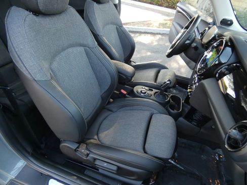 Used 2022 MINI Cooper SE image 28