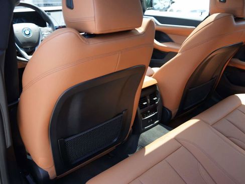 Certified 2023 BMW i4 eDrive35 w/ Premium Package RWD image 9