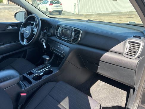 Used 2018 Kia Sportage LX AWD/4WD image 27