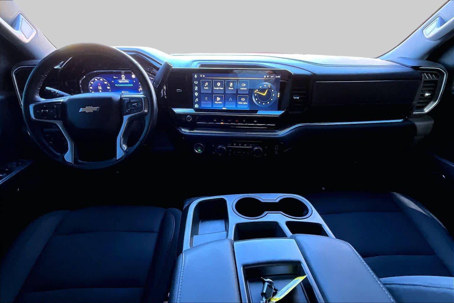 Used 2023 Chevrolet Silverado 1500 LT AWD/4WD image 16