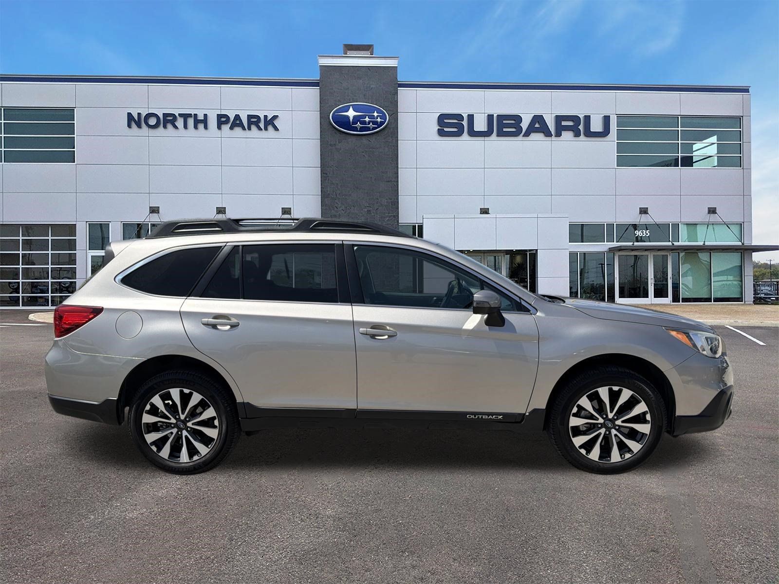 Used 2017 Subaru Outback 2.5i Limited AWD/4WD image 2