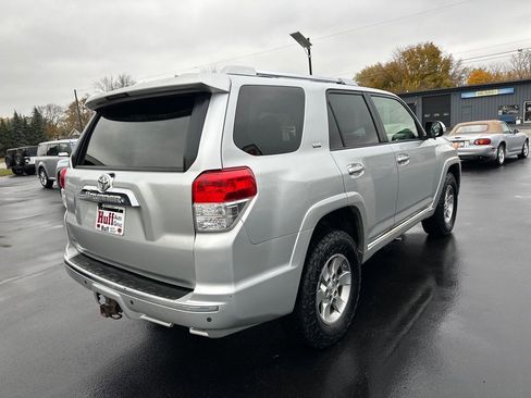 Used 2013 Toyota 4Runner SR5 image 3