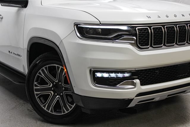 Used 2024 Jeep Wagoneer L Series II RWD image 3