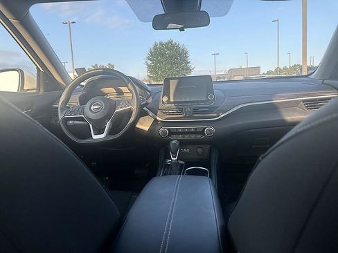 Certified 2023 Nissan Altima 2.5 SV FWD image 20