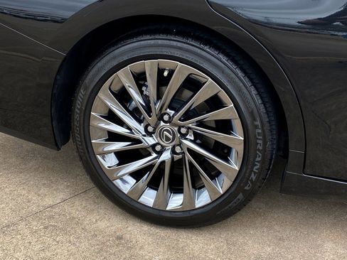 Used 2024 Lexus ES 350 Ultra Luxury w/ Accessory Package (Z2) image 8