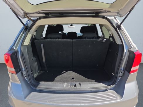 Used 2019 Dodge Journey SE w/ Premium Group FWD image 15