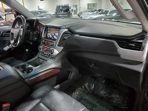 Used 2016 GMC Yukon SLT w/ Open Road Package AWD/4WD image 14
