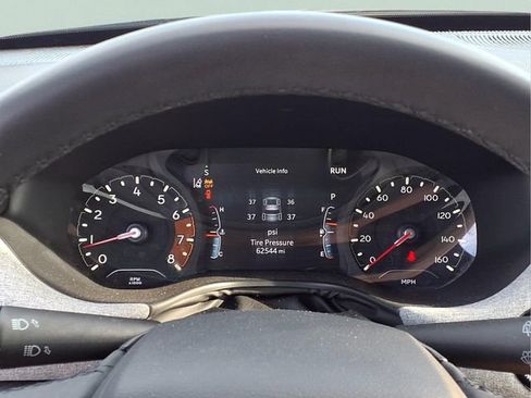 Used 2024 Jeep Compass Latitude AWD/4WD image 12