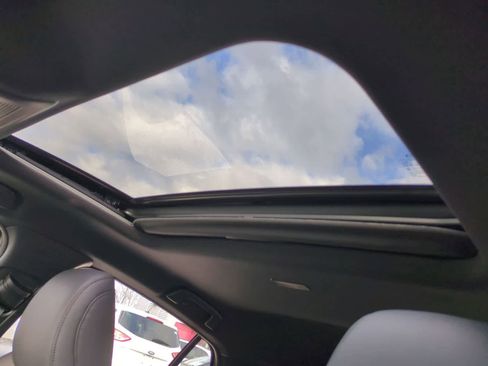 New 2026 MAZDA MAZDA3 Hatchback w/Premium Plus Pkg image 18