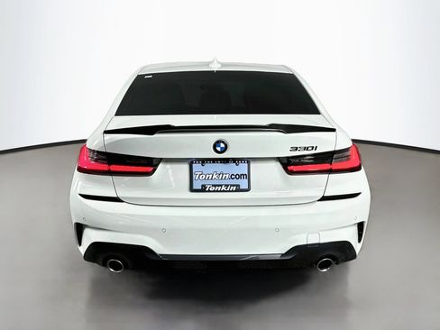 Used 2021 BMW 330i Sedan w/ M Sport Package RWD image 6