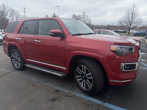 Used 2023 Toyota 4Runner Limited image 15