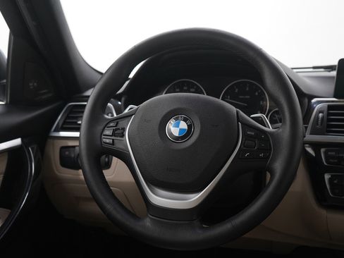 Used 2017 BMW 328d xDrive Sedan AWD/4WD image 14