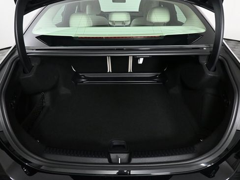 Used 2025 Mercedes-Benz E 350 Sedan image 28