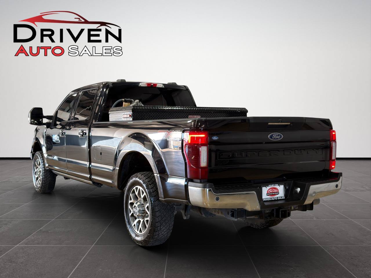 Used 2021 Ford F350 Lariat w/ Lariat Ultimate Package AWD/4WD image 5