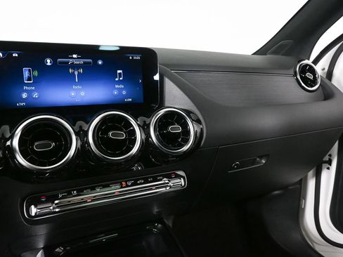 Certified 2026 Mercedes-Benz GLA 250 image 13