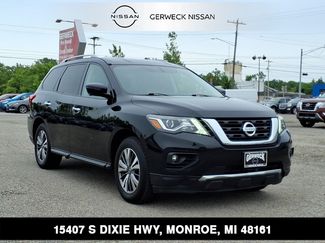 Used 2020 Nissan Pathfinder SL AWD/4WD video 1