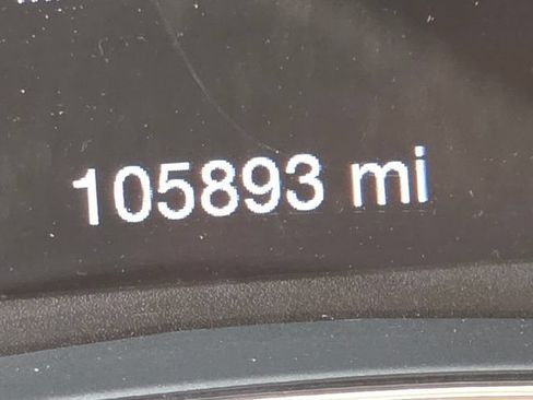 Used 2019 Jeep Grand Cherokee Laredo RWD image 23