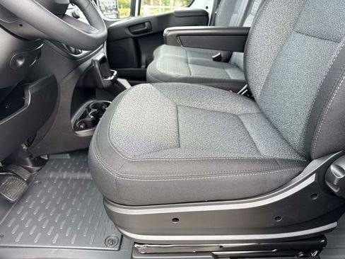 New 2026 RAM ProMaster 3500 w/ Convenience Group image 18