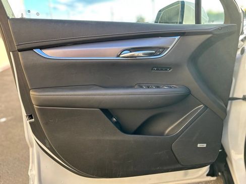 Used 2024 Cadillac XT6 Luxury w/ LPO, Floor Liner Package AWD/4WD image 19
