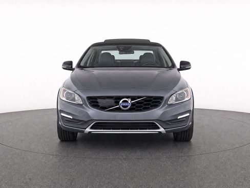 Used 2017 Volvo S60 T5 Cross Country Platinum AWD/4WD image 5