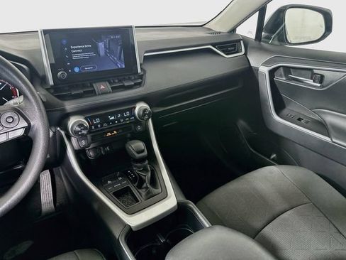 Certified 2025 Toyota RAV4 XLE FWD image 24