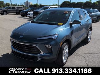 Used 2025 Buick Encore GX Preferred w/ Comfort Package AWD/4WD video 1