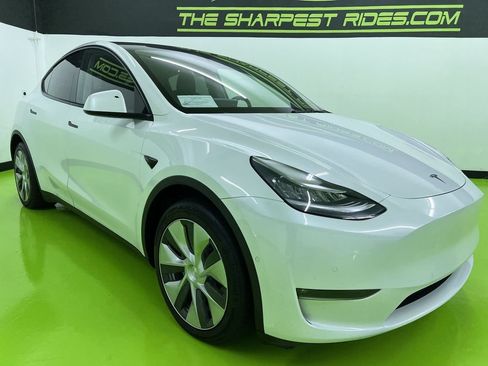 Used 2021 Tesla Model Y Long Range AWD/4WD image 2