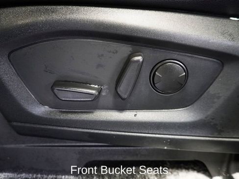 Used 2022 Ford Explorer Limited image 19