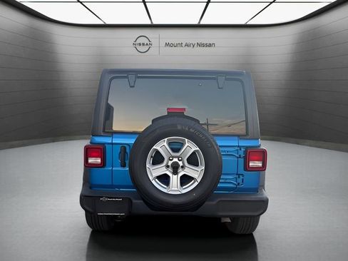 Used 2023 Jeep Wrangler Sport S image 4