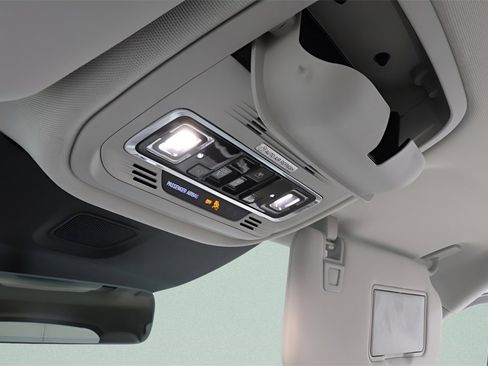 Used 2025 Lincoln Aviator Reserve w/ Equipment Group 201A image 16