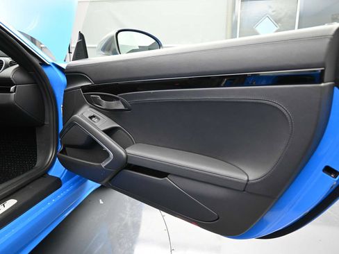 Certified 2022 Porsche 718 Cayman image 23