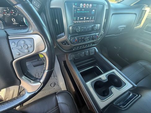 Used 2019 GMC Sierra 2500 Denali w/ Duramax Plus Package image 11