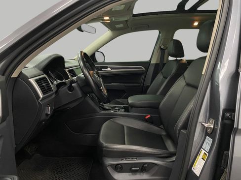 Used 2018 Volkswagen Atlas SEL AWD/4WD image 29