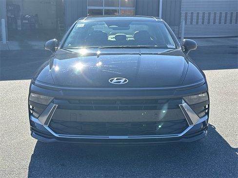 Used 2025 Hyundai Sonata Limited image 42