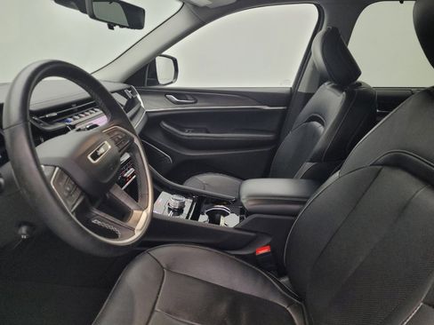 Used 2022 Jeep Grand Cherokee Limited 4xe w/ Luxury Tech Group II image 17